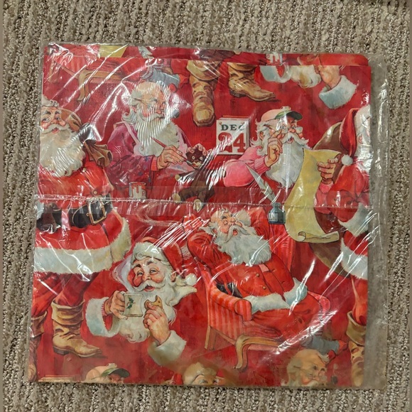 SOLDVintage Hallmark Santa gift wrap, 8.3 sq ft, by Ambassador holiday gift wrap - Picture 5 of 7